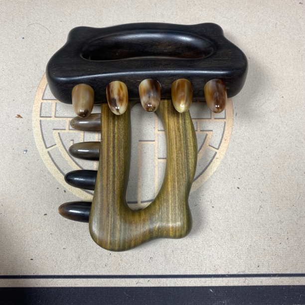 正宗紫光檀牛角5珠带脉推板通用按摩穴位棒头疗檀香梳子齿梳五齿