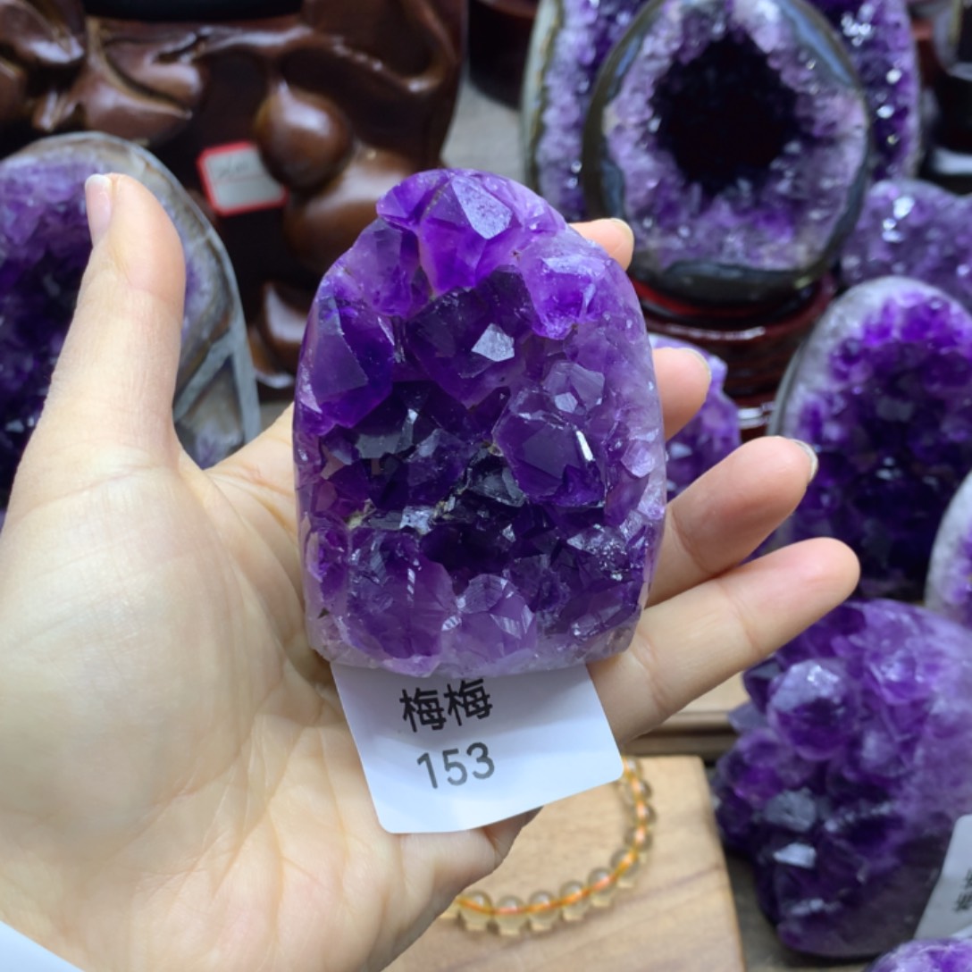 紫晶大型摆件（非配饰）未镶嵌