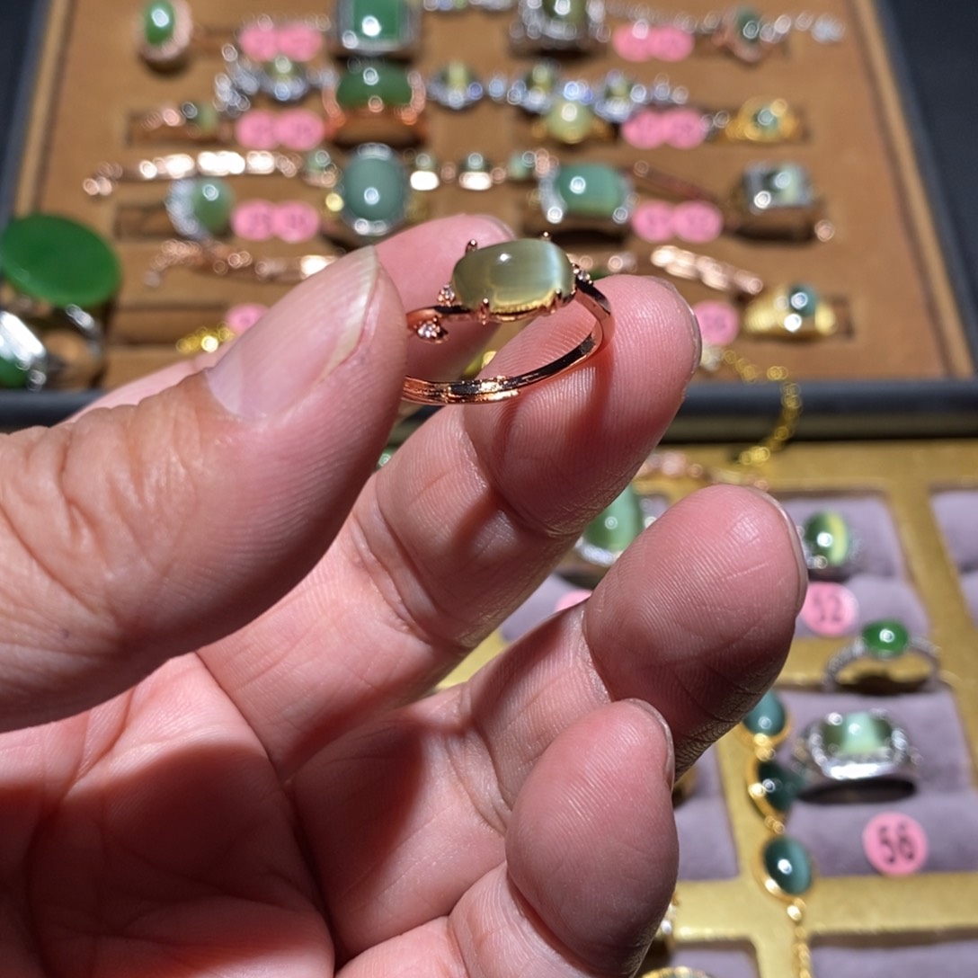 和田玉（碧玉）戒指未镶嵌