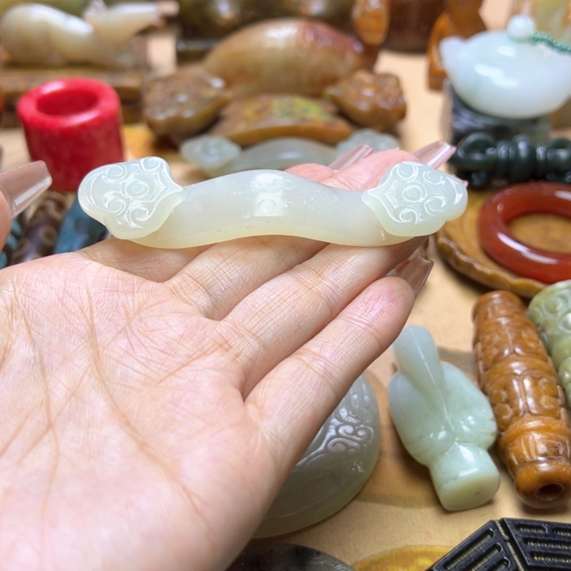 【闪购商品】蛇纹石玉颈饰未镶嵌