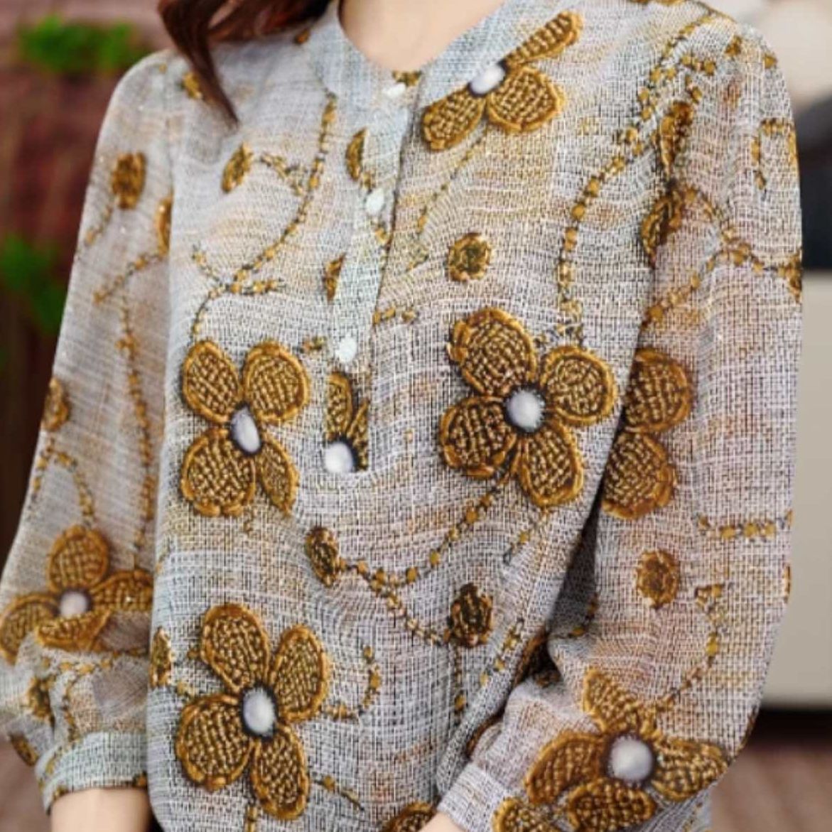 A10009#女士圆领印花休闲三粒扣上衣