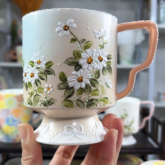 手绘高温釉下彩陶瓷