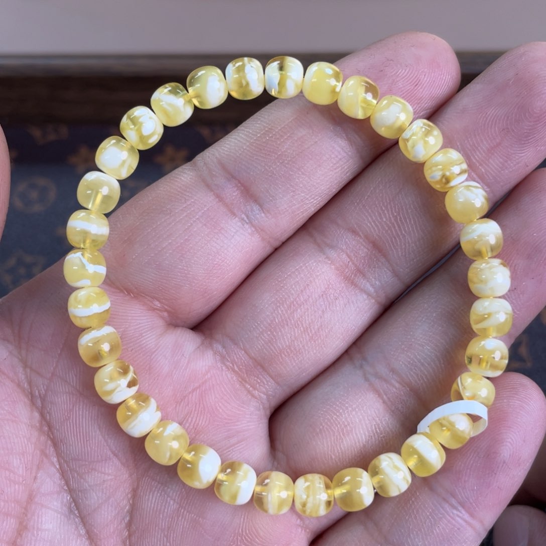 蜜蜡裸石未镶嵌13700000000