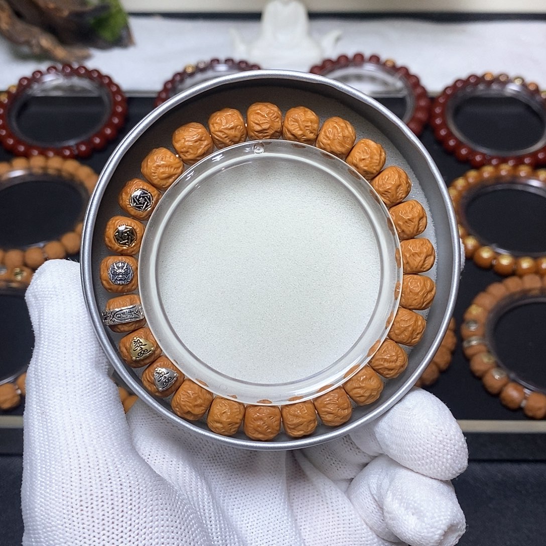 手串猴头核桃全品无暇六标观山无相10左右