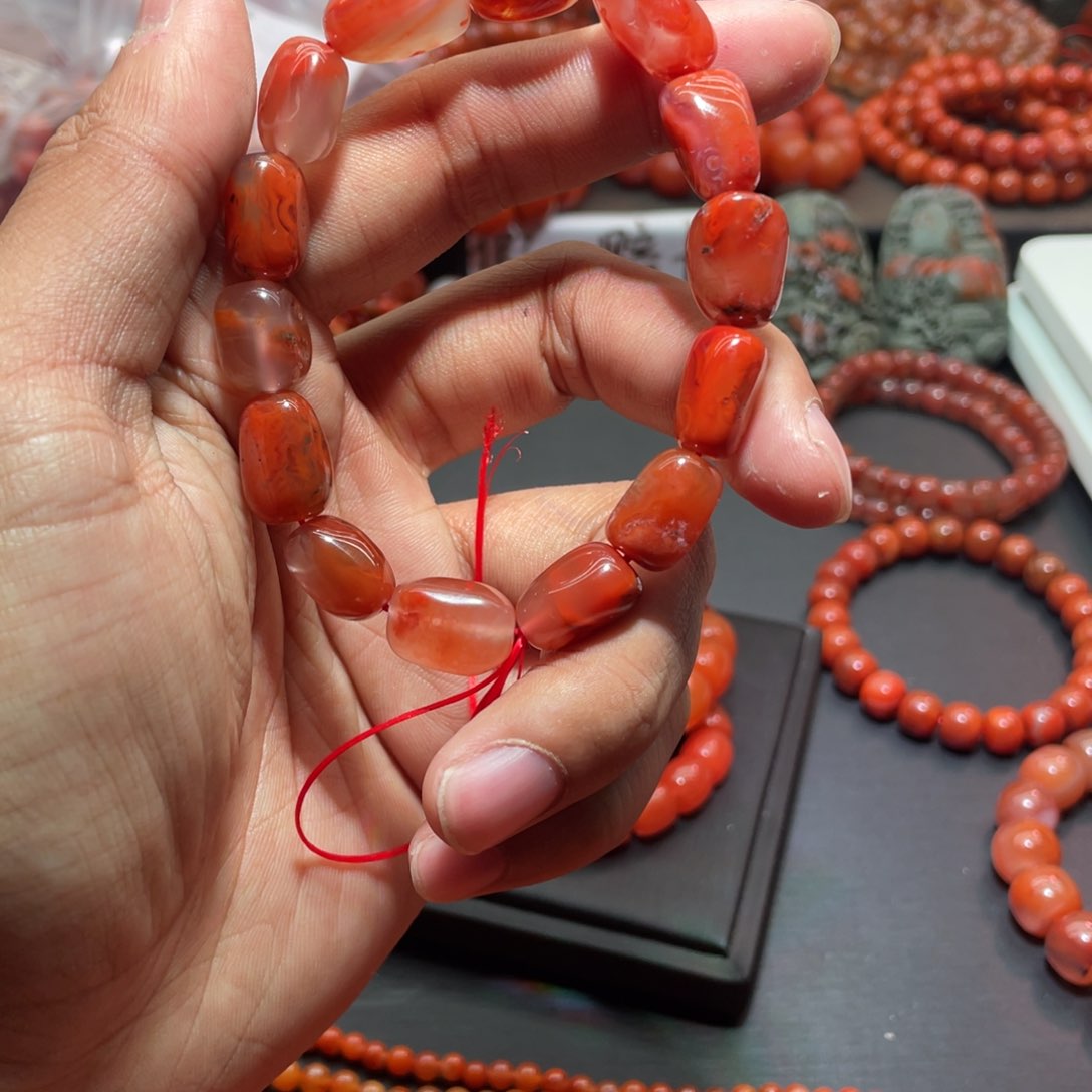 南红玛瑙手链未镶嵌