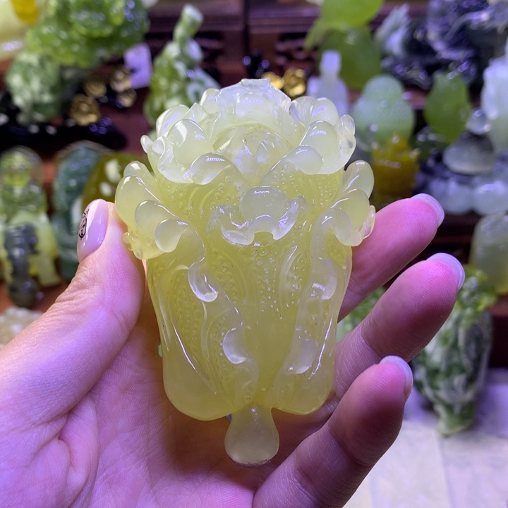 未镶嵌岫玉手把件