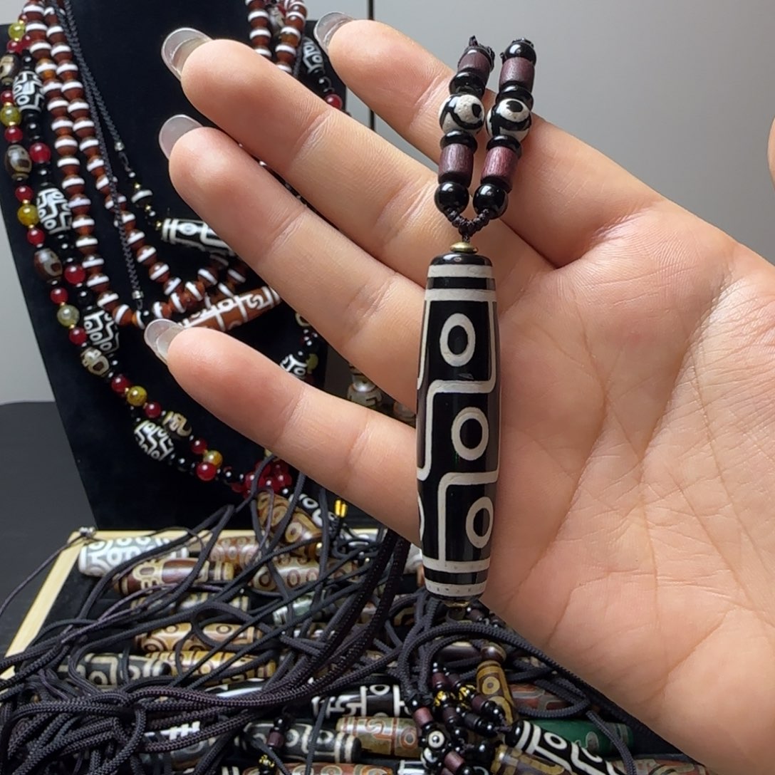 玛瑙/玉髓合金颈饰