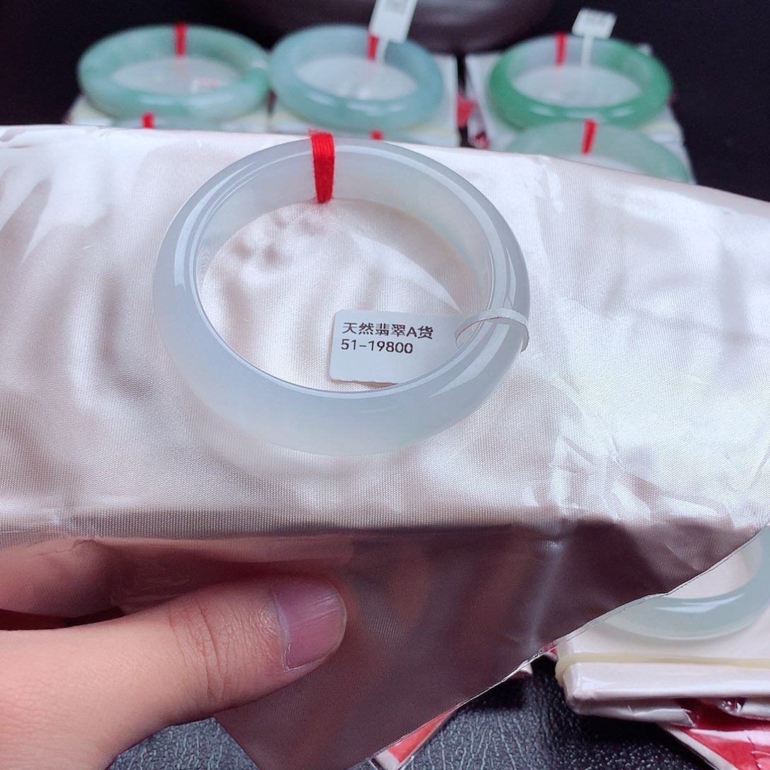 翡翠未镶嵌手镯缅甸翡翠天然手镯