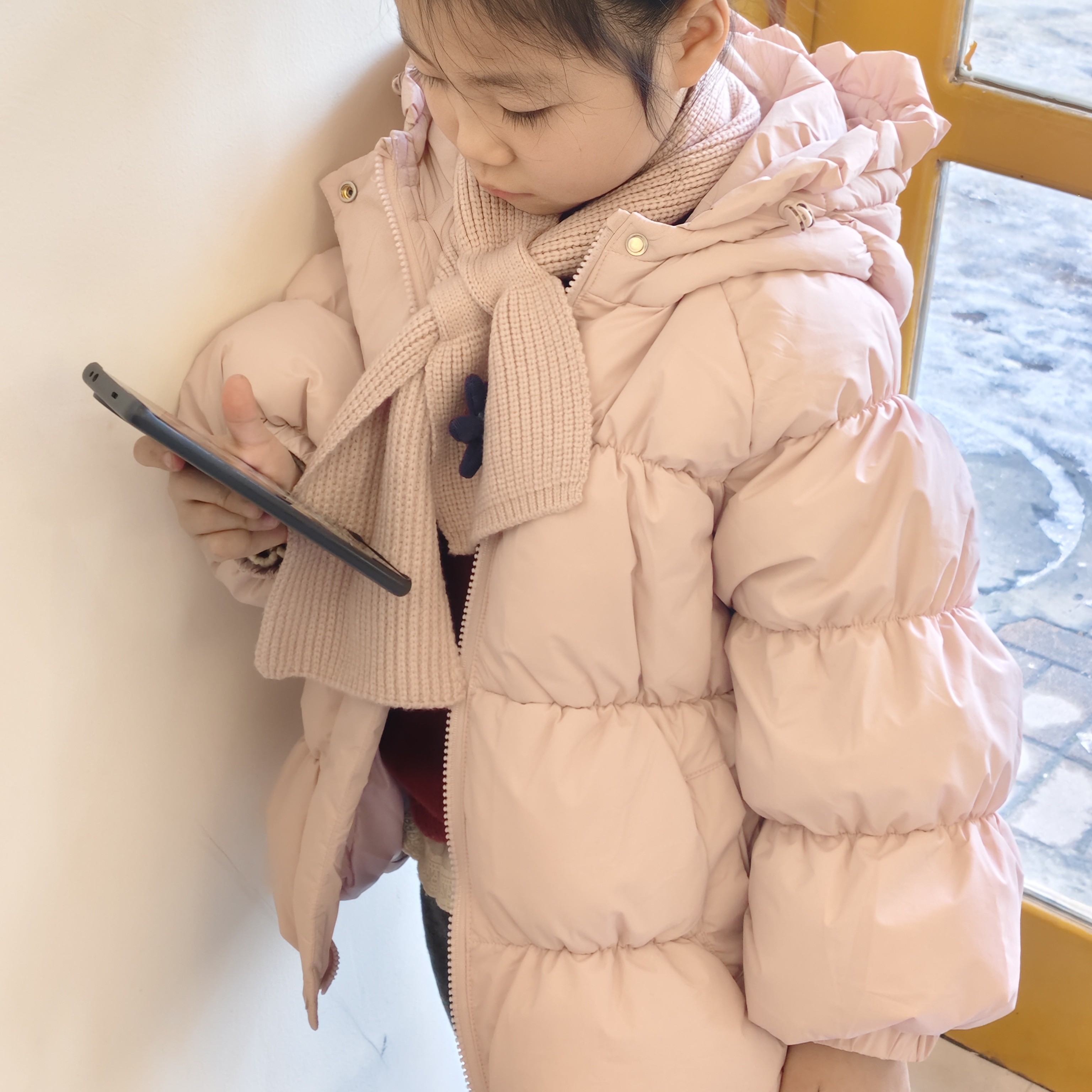 女童冬季新款香蕉黄高保暖洋气白鸭绒