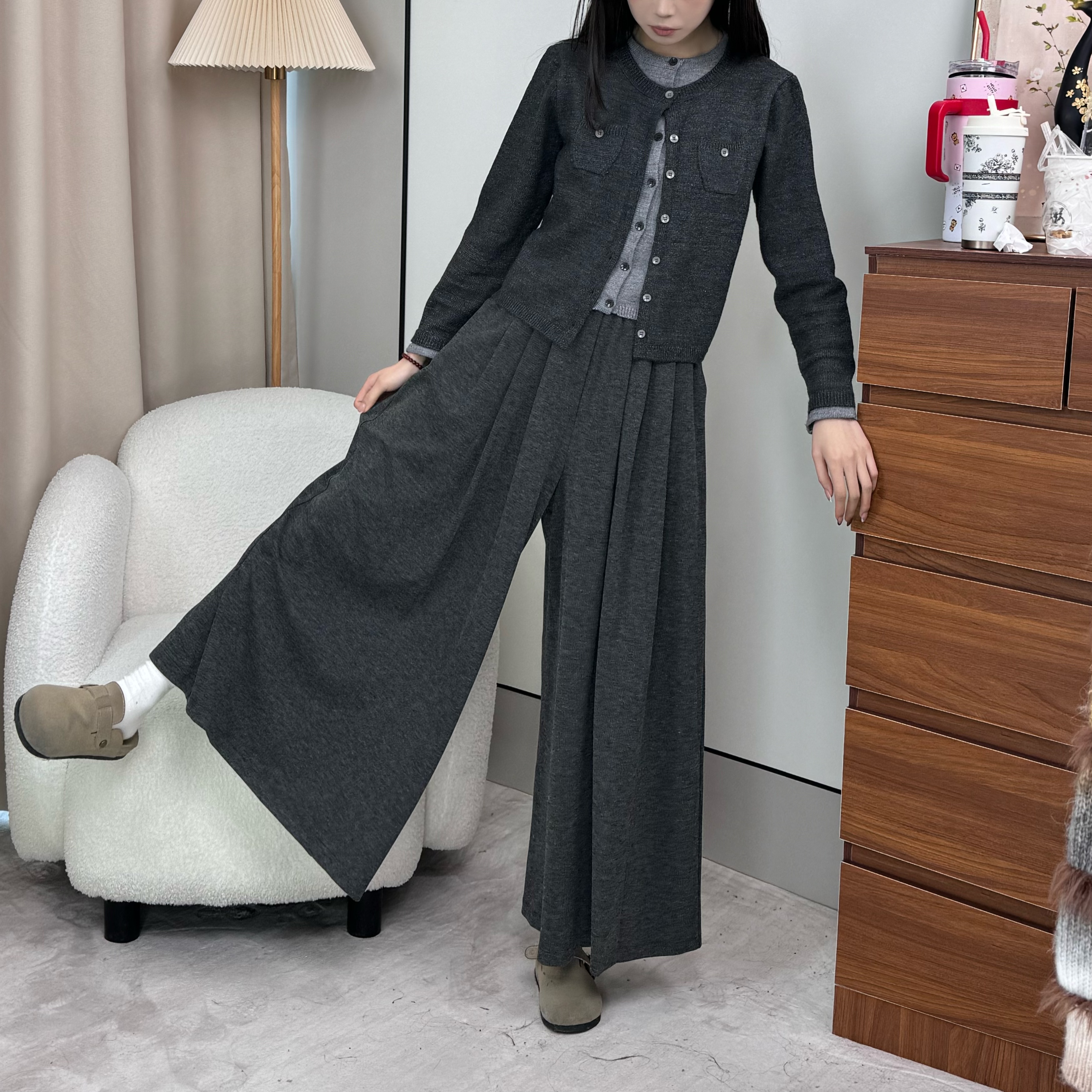 【两件套】糯米裙裤+假两件针织开衫外套套装百搭显瘦秋冬短外套