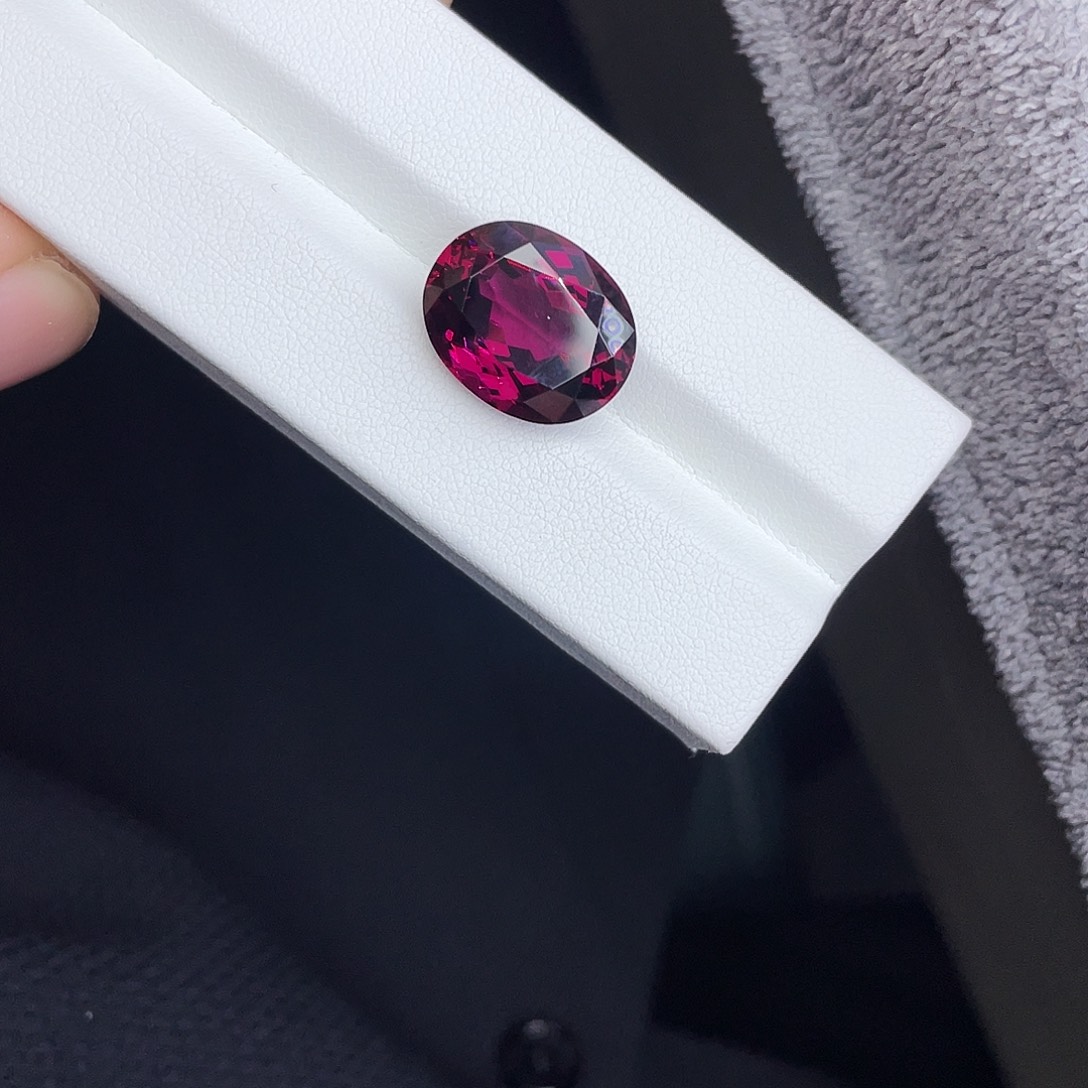 裸石石榴石未镶嵌14.41Ct