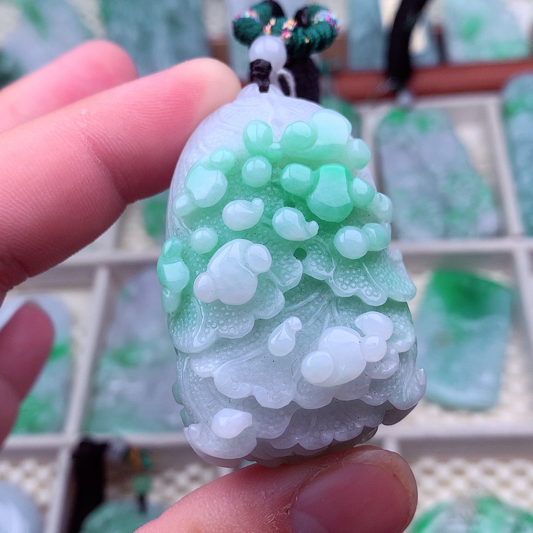 翡翠未镶嵌吊坠(不含链)