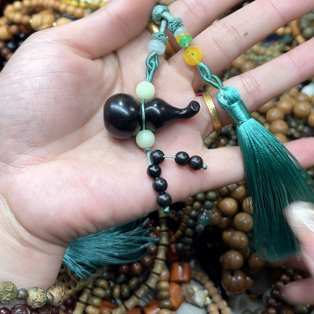 维腊木（绿檀）无事牌