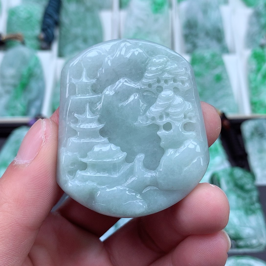 翡翠颈饰未镶嵌翡翠吊坠