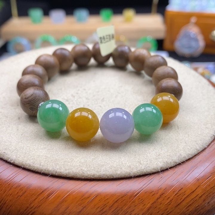 沉香木手串翡翠多宝手串