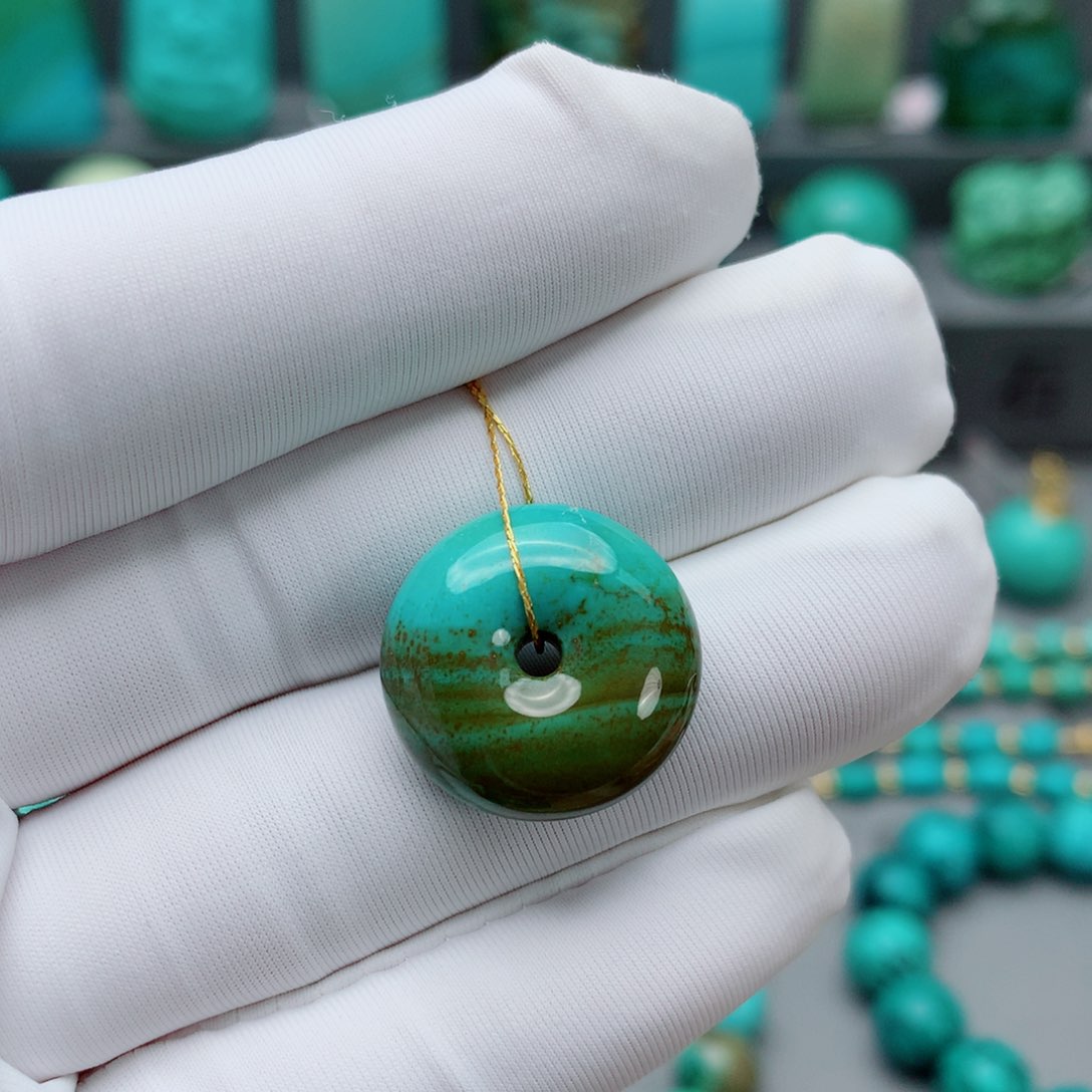 绿松石配饰未镶嵌