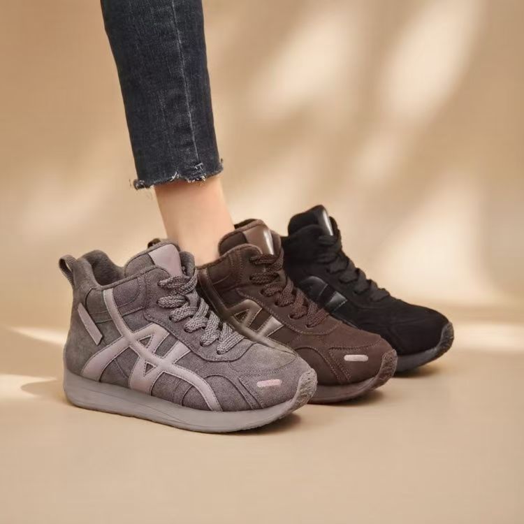 新款短靴运动休闲鞋2025冬季厚底加绒加厚女士棉鞋6482