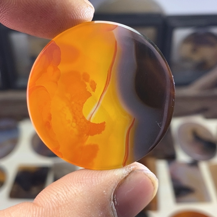 玛瑙/玉髓颈饰未镶嵌