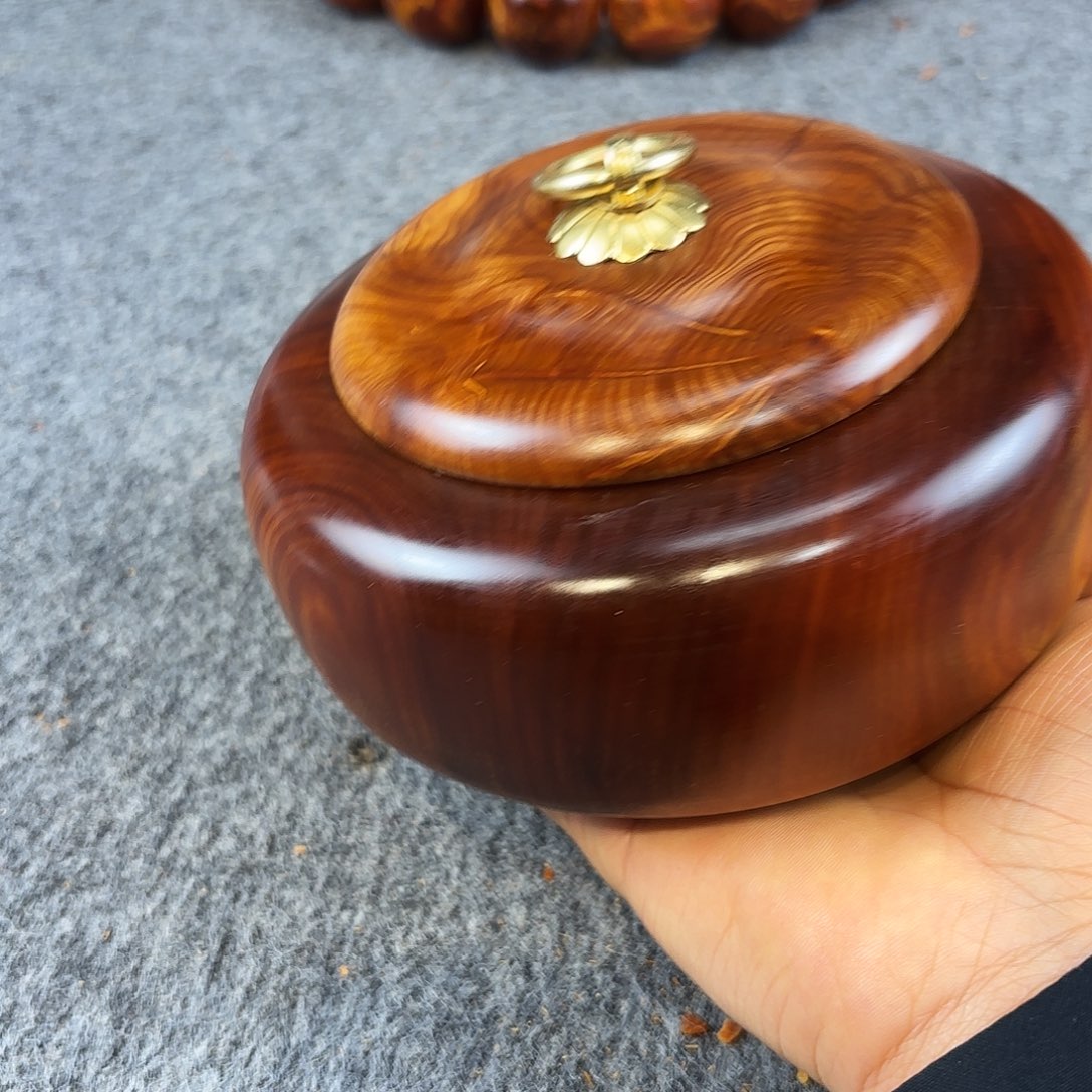 崖柏黑骨糖心老料茶叶罐