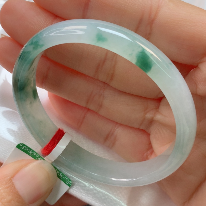 【闪购商品】翡翠手镯（贵妃镯）未镶嵌天然翡翠