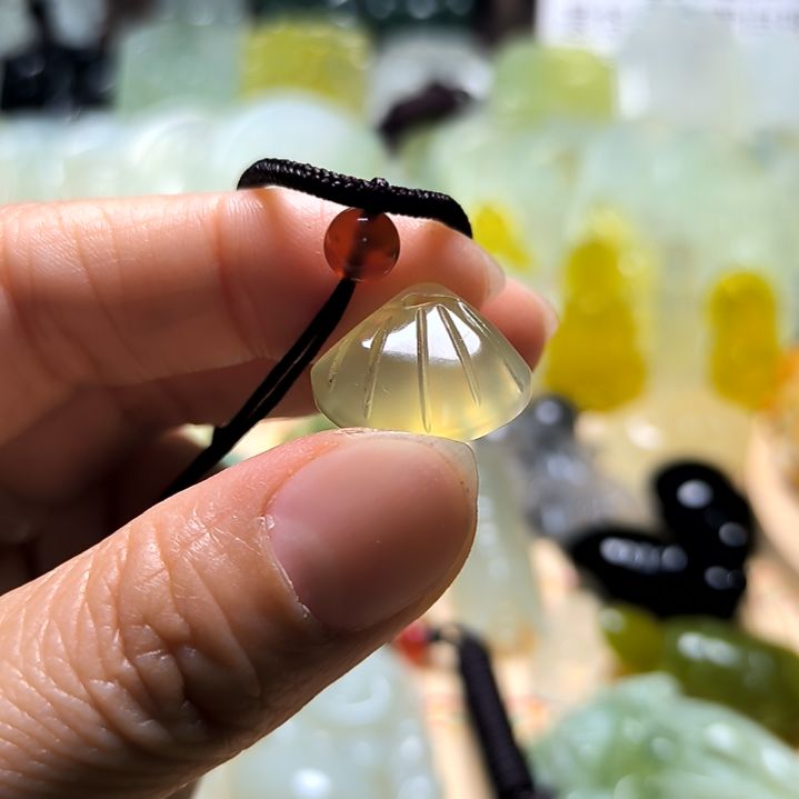 岫玉吊坠(不含链)未镶嵌