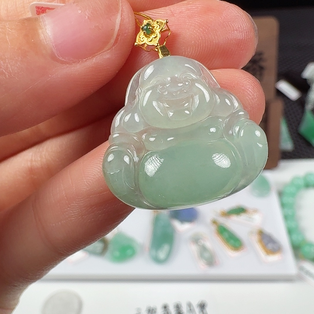 翡翠18K金镶嵌颈饰