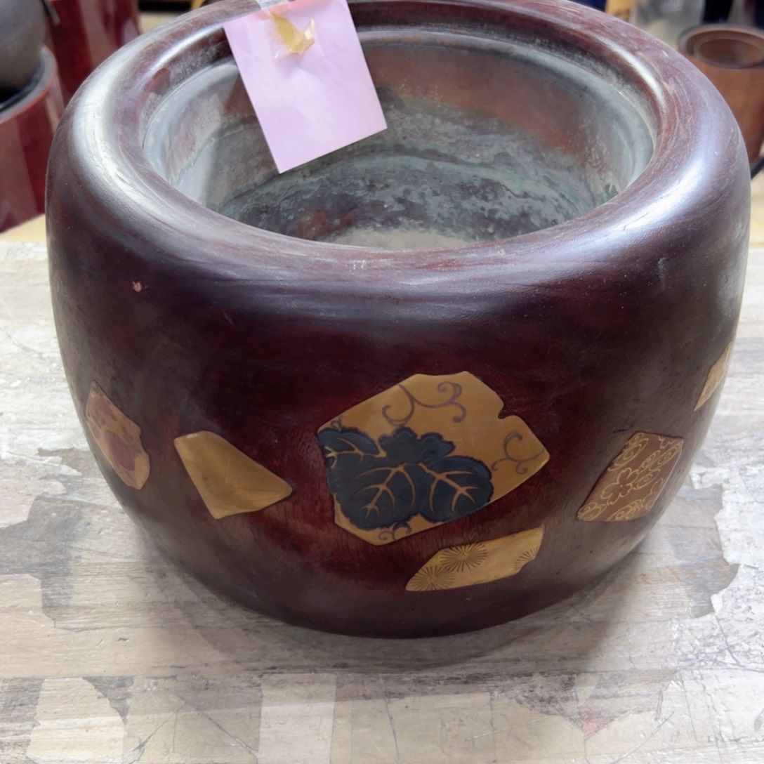 瓷片陶瓷和金属表面涂了