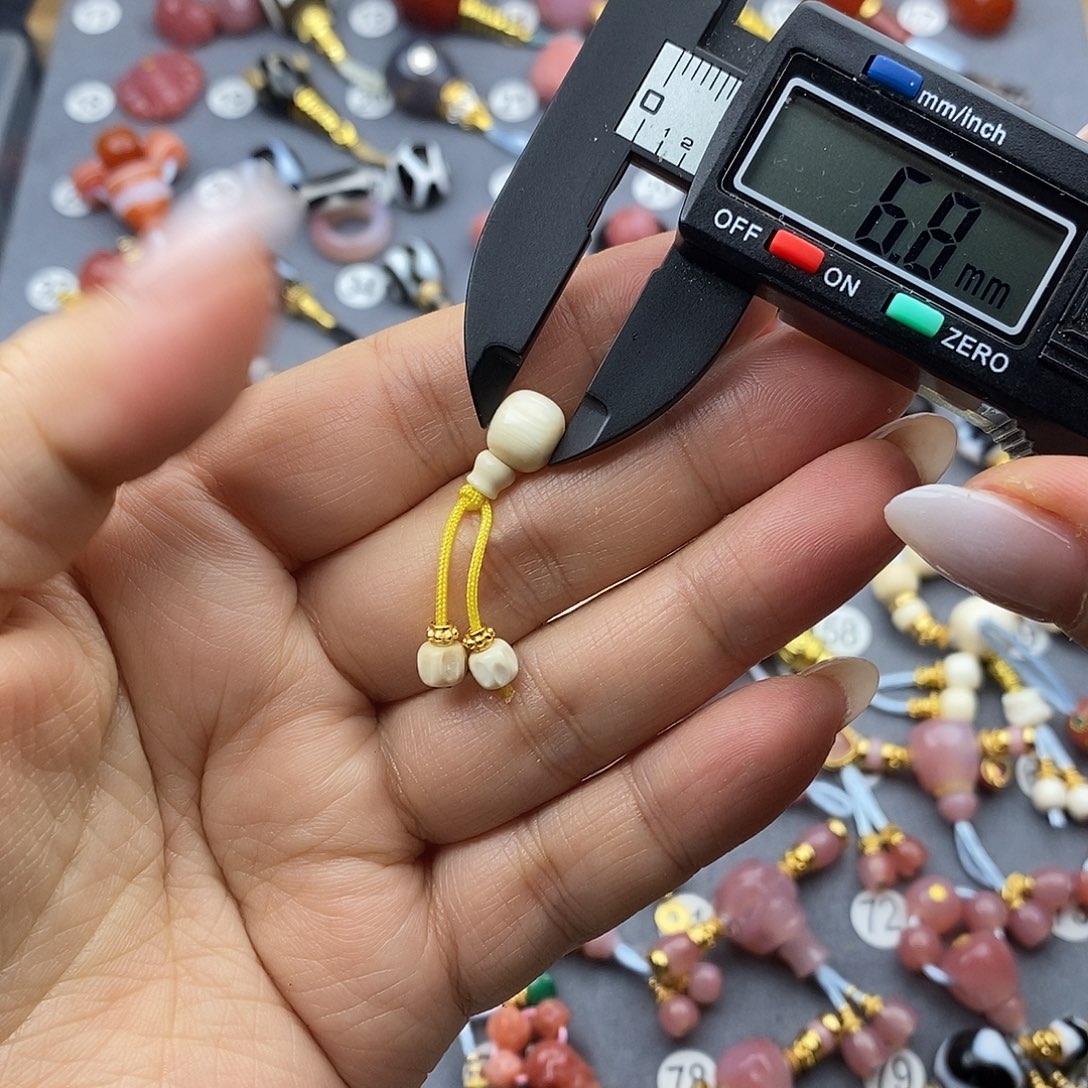 玛瑙/玉髓未镶嵌饰品