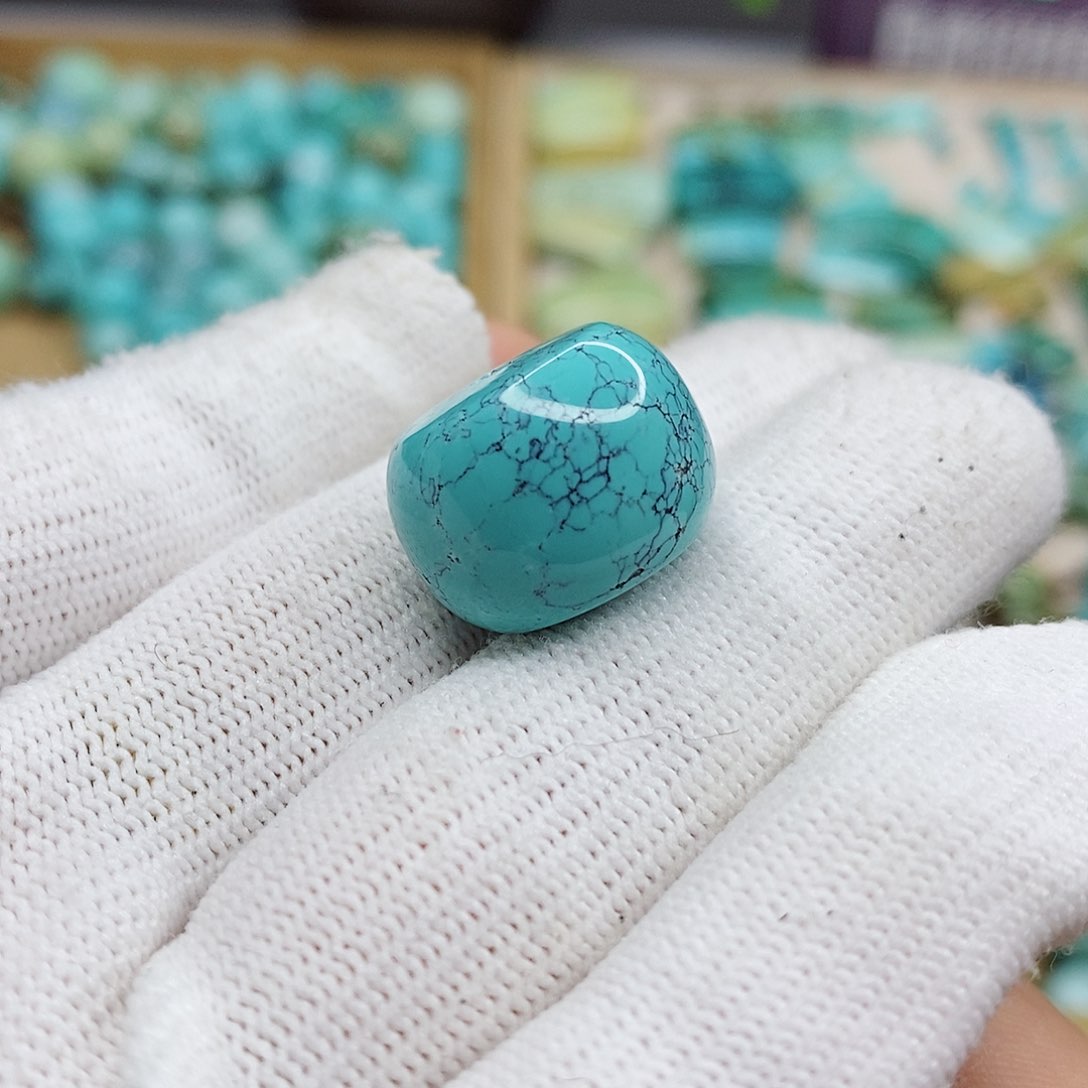 绿松石颈饰未镶嵌