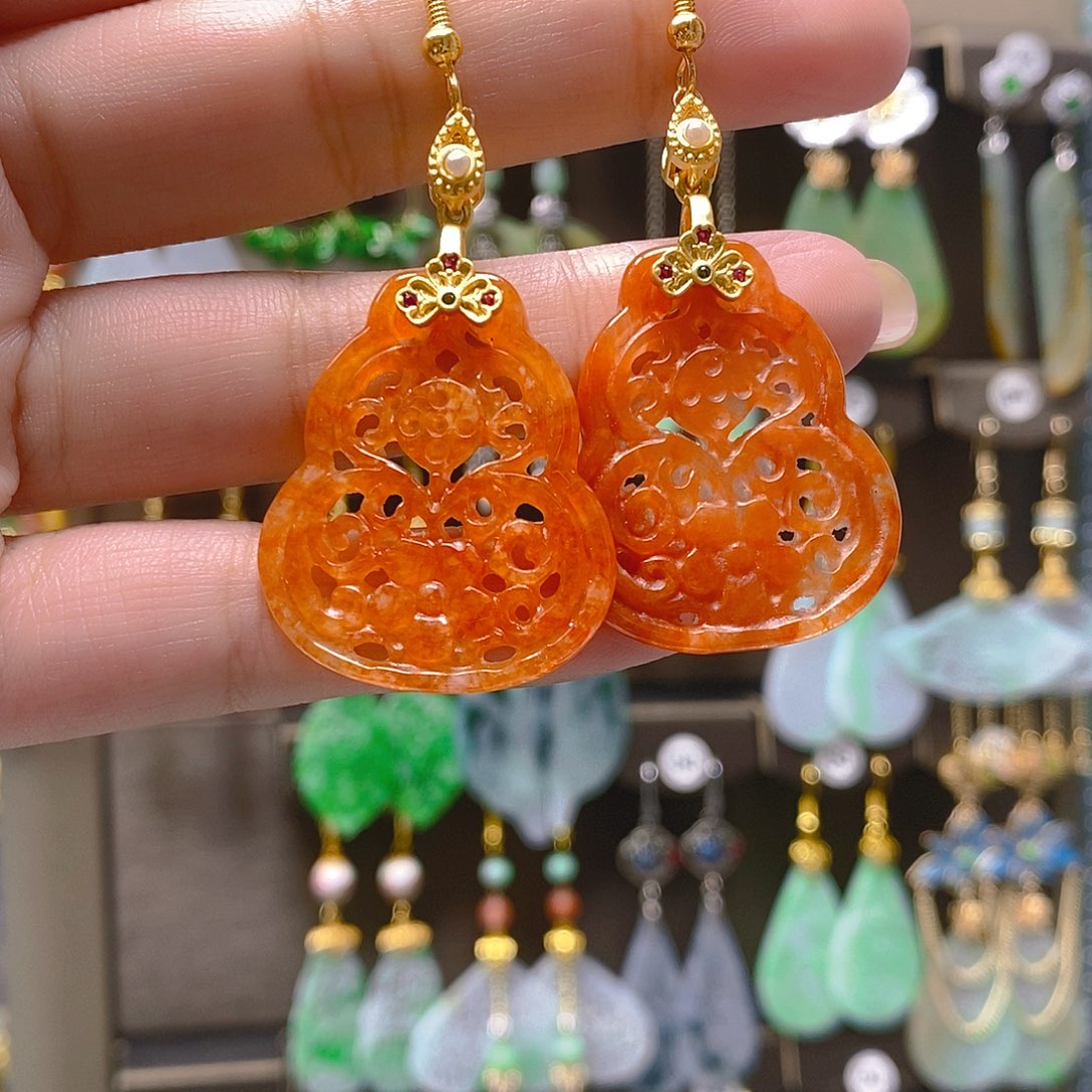 未镶嵌翡翠耳饰翡翠