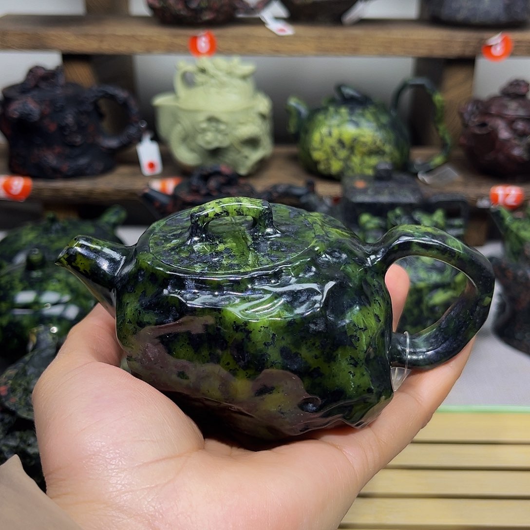 乾*石材藏玉药王石微瑕壶