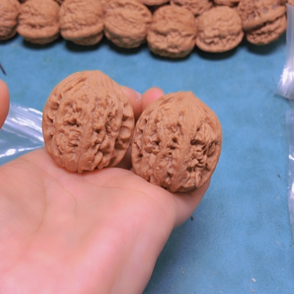 【闪购商品】把件核桃36红锦鲤修尖