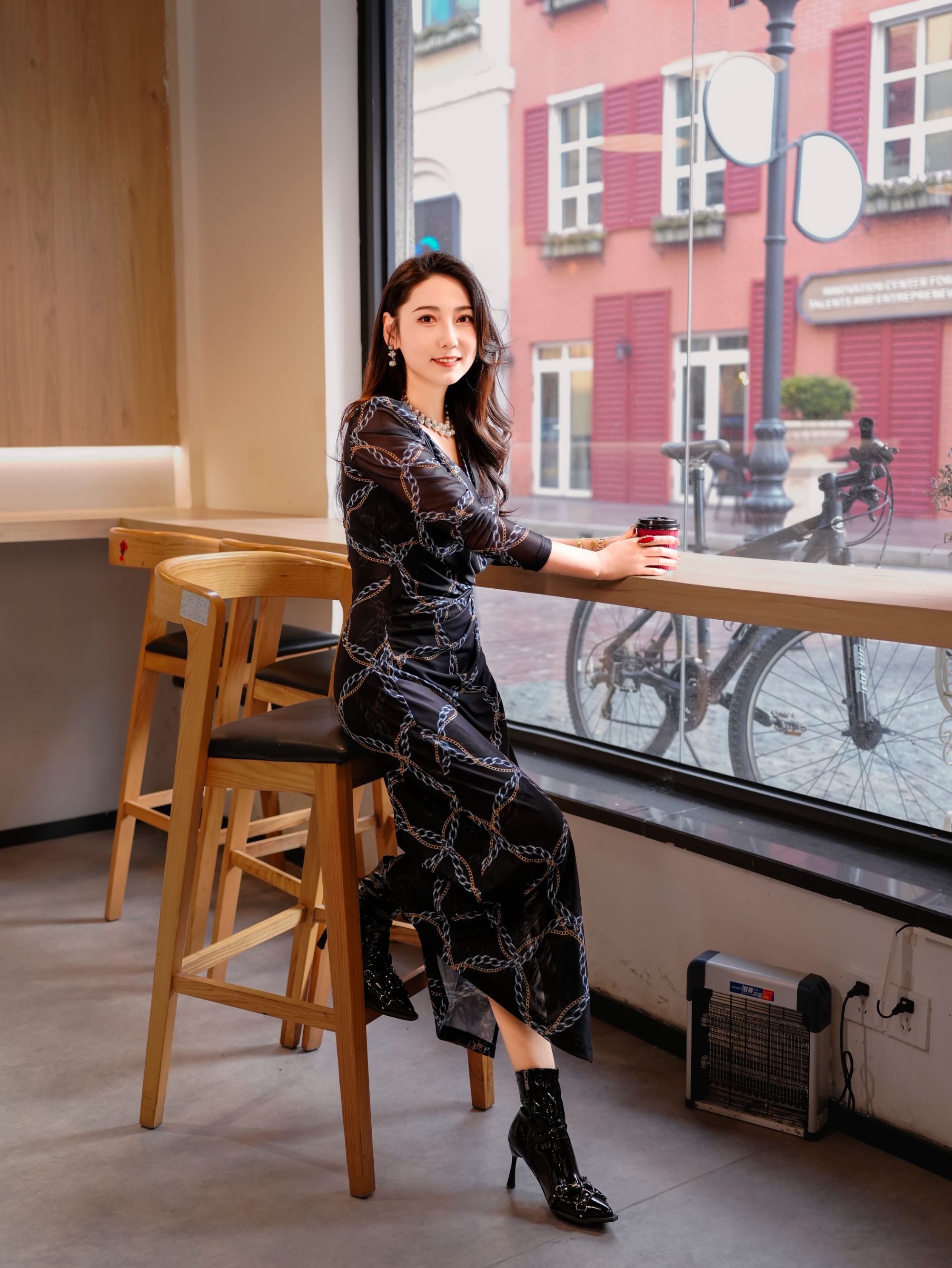 HZHJ新款原创设计师 黑枷锁 长袖连衣裙气质复古显白高级贵族1505