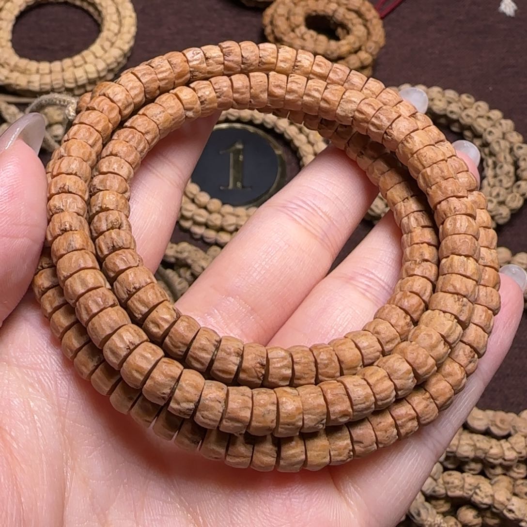 柏香籽/百香籽吊坠K