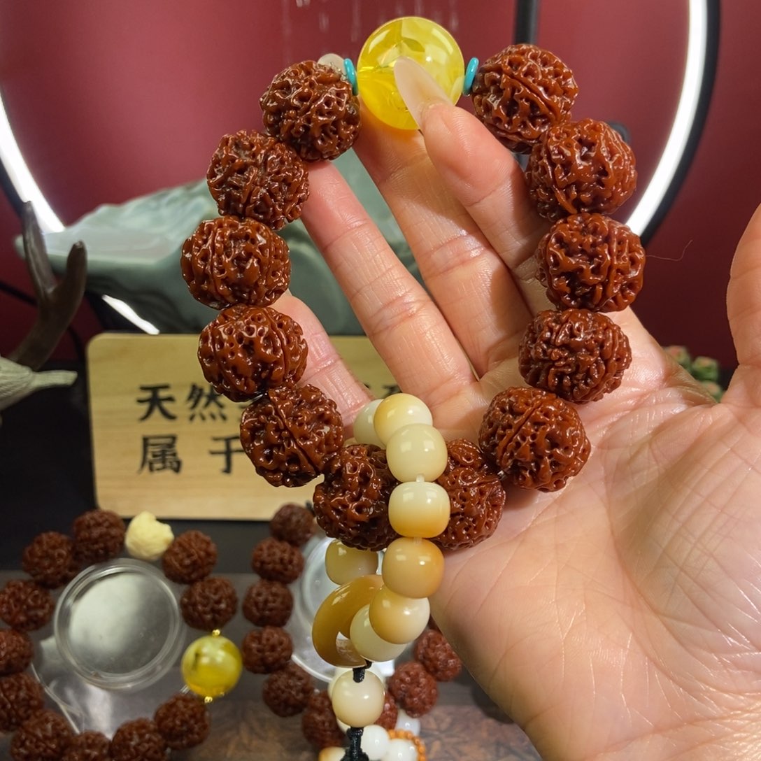 金刚菩提吊坠523。               