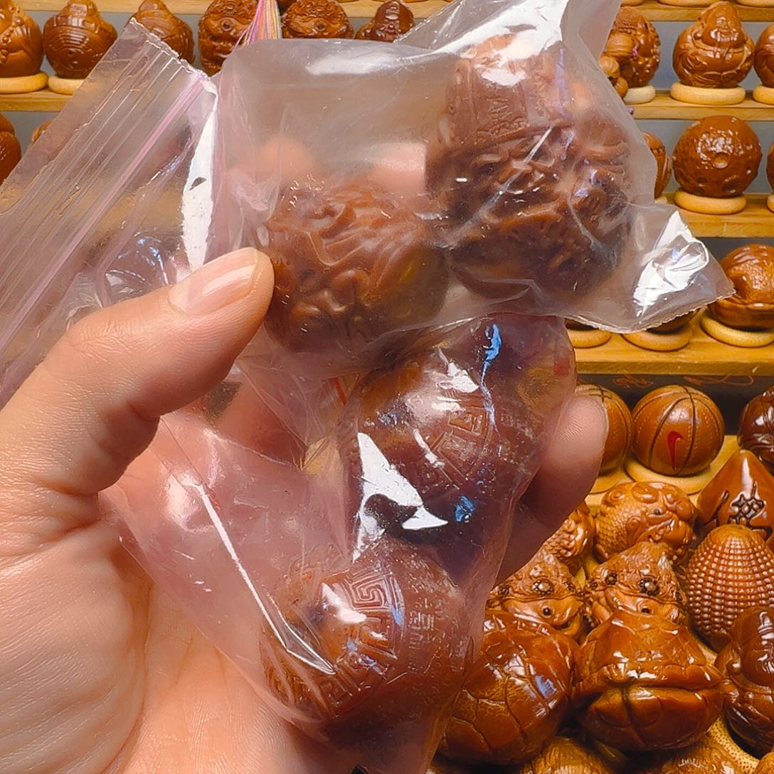 钱***$手串/手链橄榄核百福球3.7黑白一对