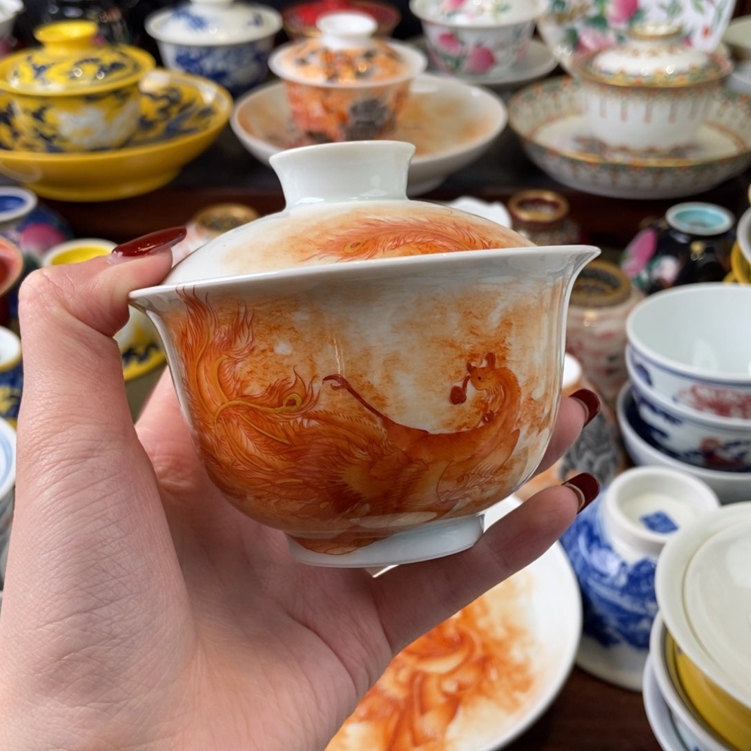 陶瓷艺术家的作品是一种