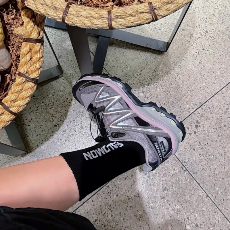 SALOMON/萨洛蒙XT-QUEST GTX 低帮户外功能鞋海鸥灰 雾霾粉491277