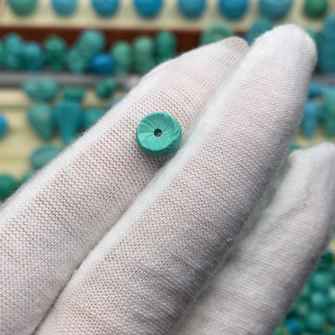 琪***喵高瓷卡7.7绿色羽毛扣