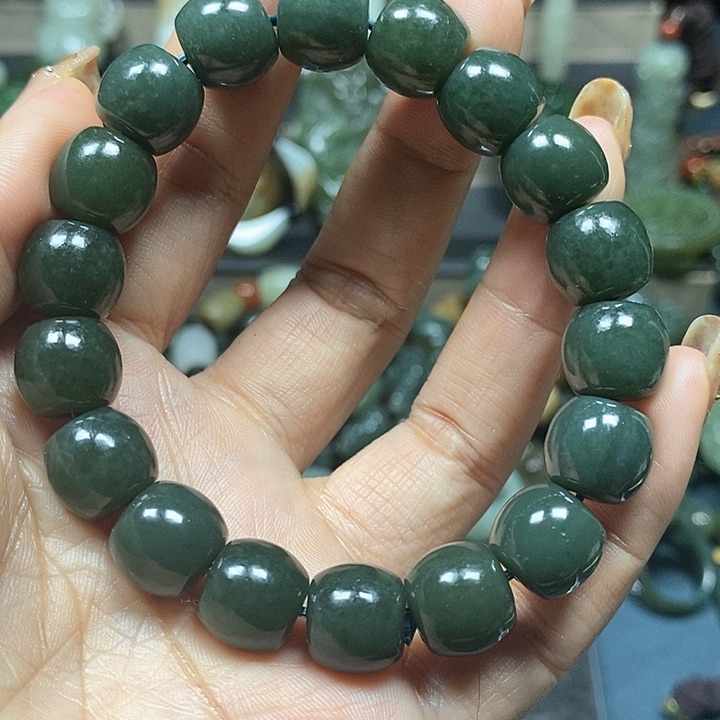 和田玉手串未镶嵌