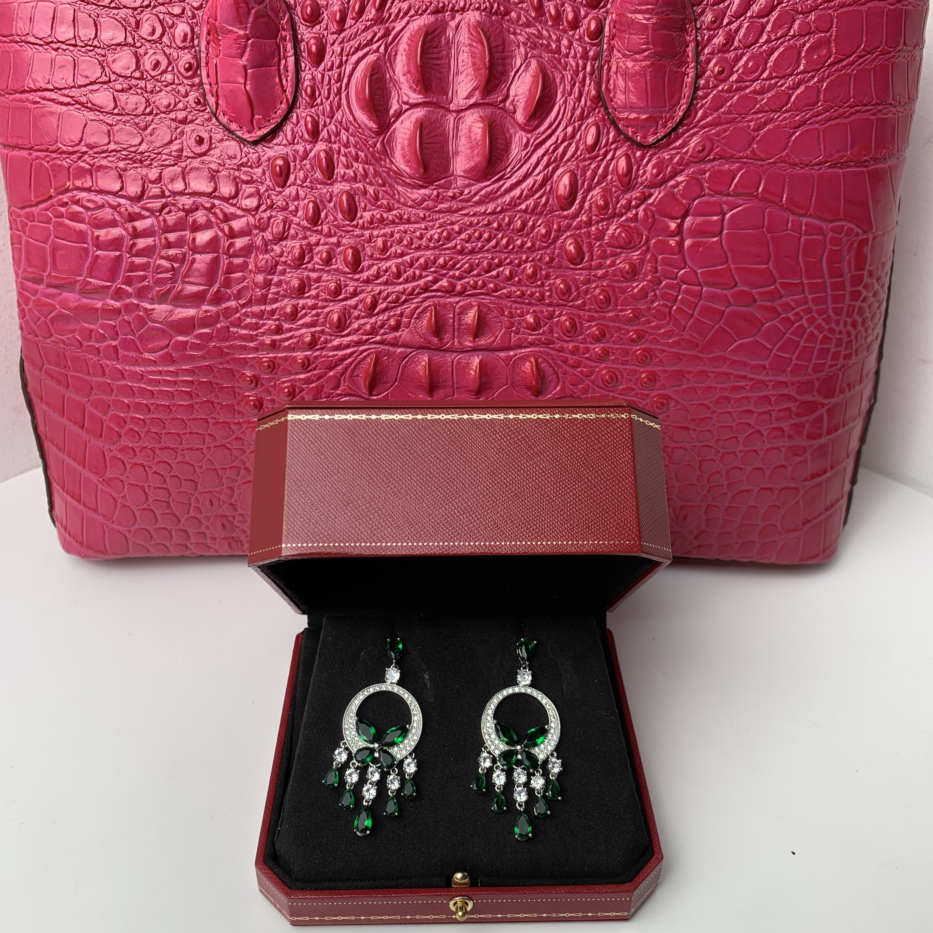 5137绿耳环--高贵女王绿-精工绿耳环赠礼盒