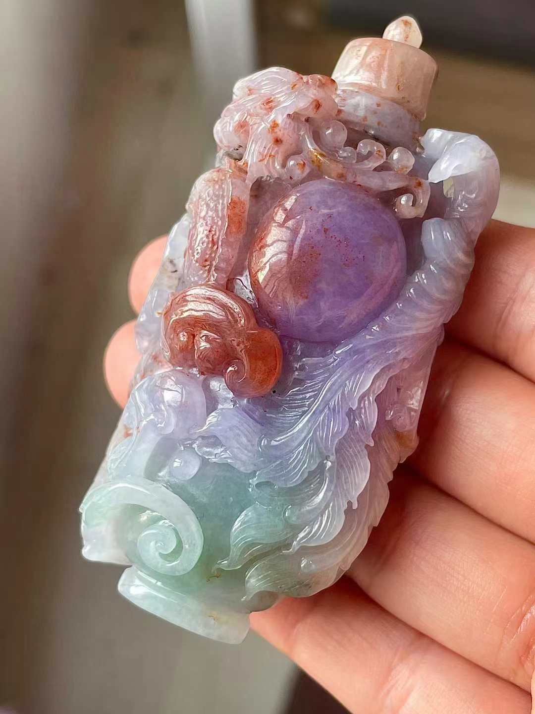 春彩洒金龙凤鼻烟壶