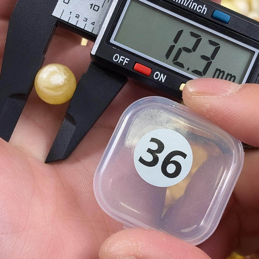 琥珀裸石未镶嵌微瑕