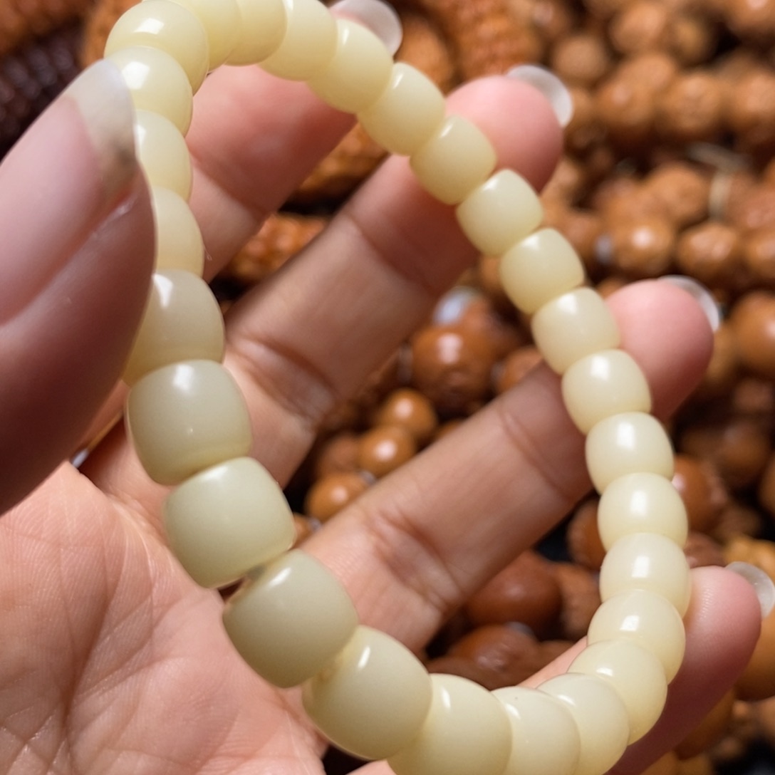 猴头核桃吊坠文玩