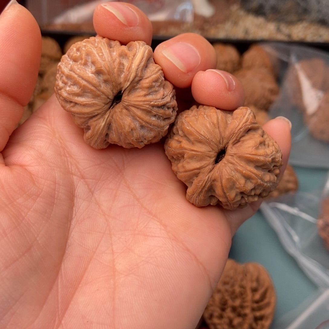 S***n把件文玩核桃元宝34