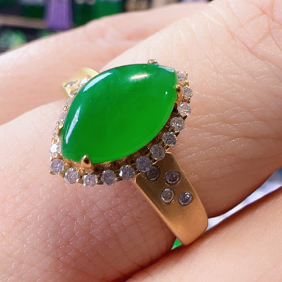 翡翠戒指18K金镶嵌签收后24鉴赏期