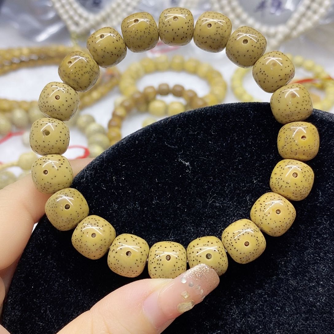 星月菩提吊坠12.11星月菩提