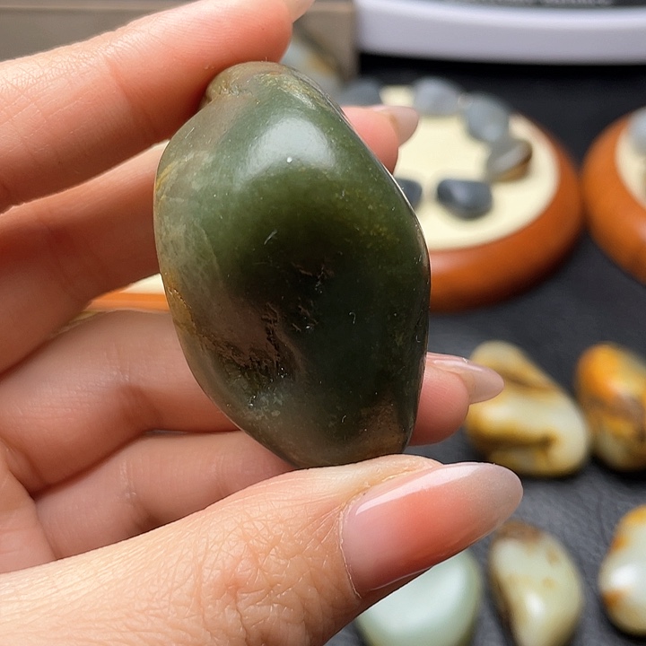 和田玉颈饰未镶嵌15