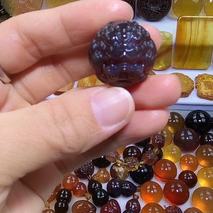 琥珀未镶嵌吊坠(不含链)天然缅甸琥珀紫罗兰貔貅珠子