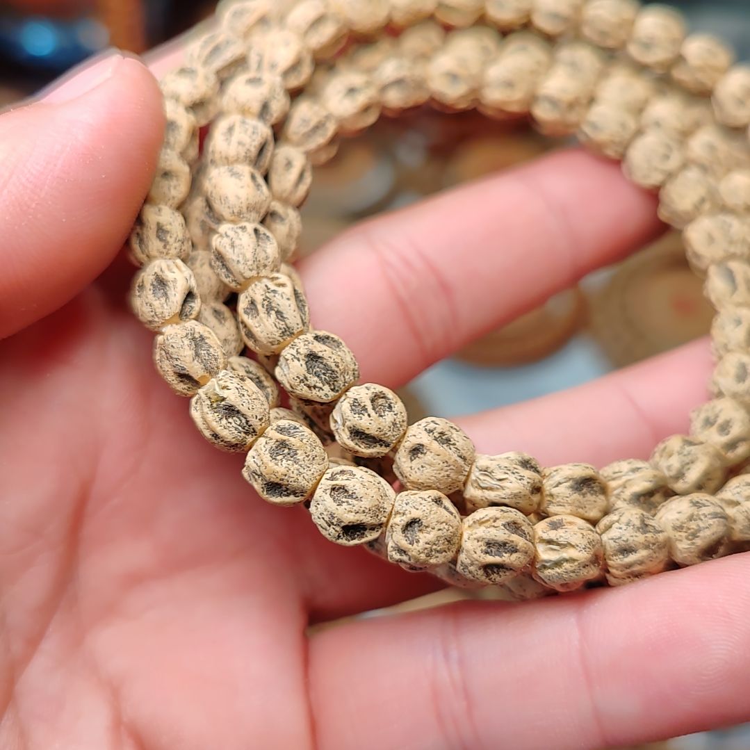 柏香籽/百香籽吊坠李**、